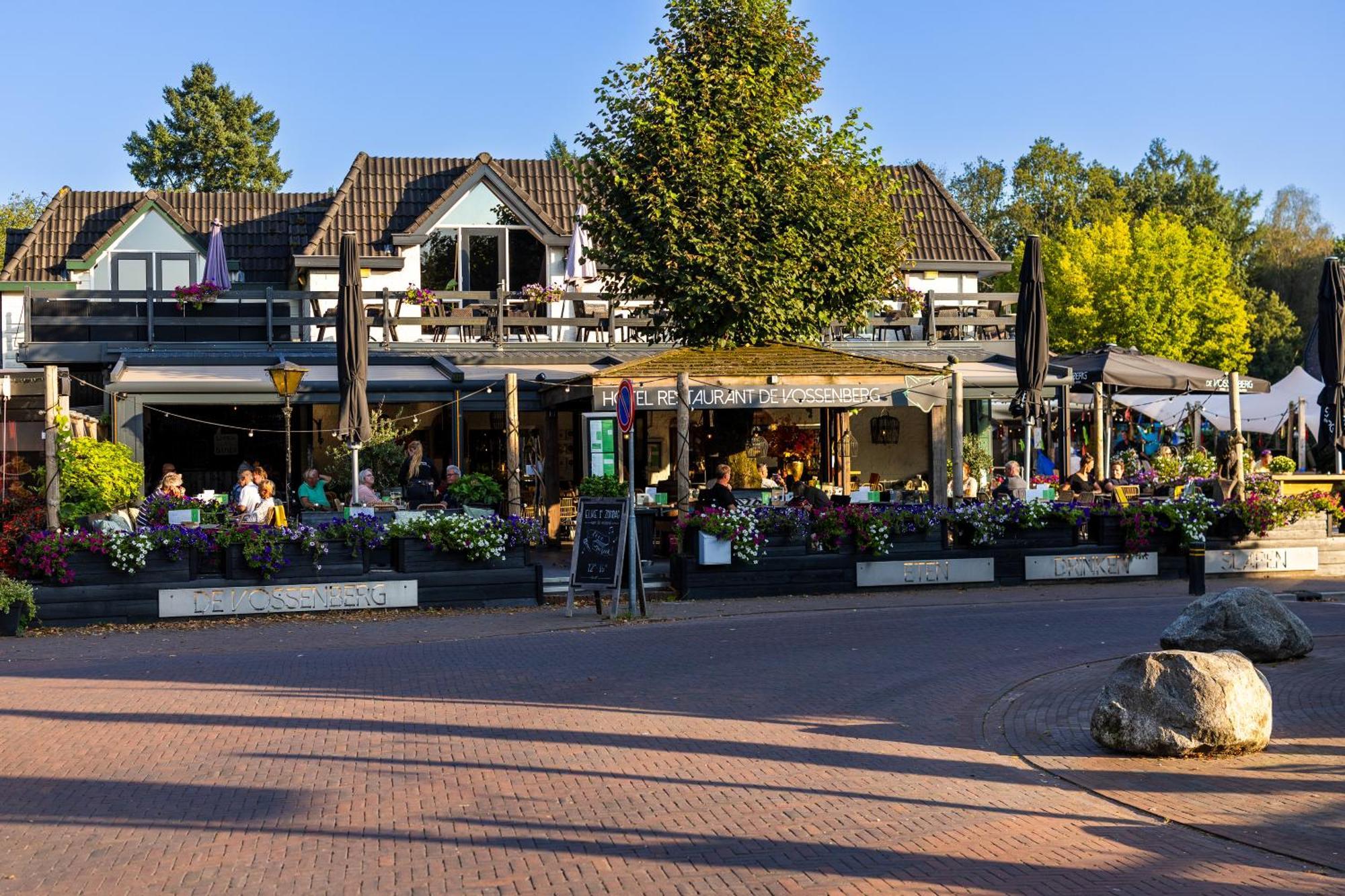 Hotel Restaurant 'De Vossenberg' Vierhouten Exterior photo