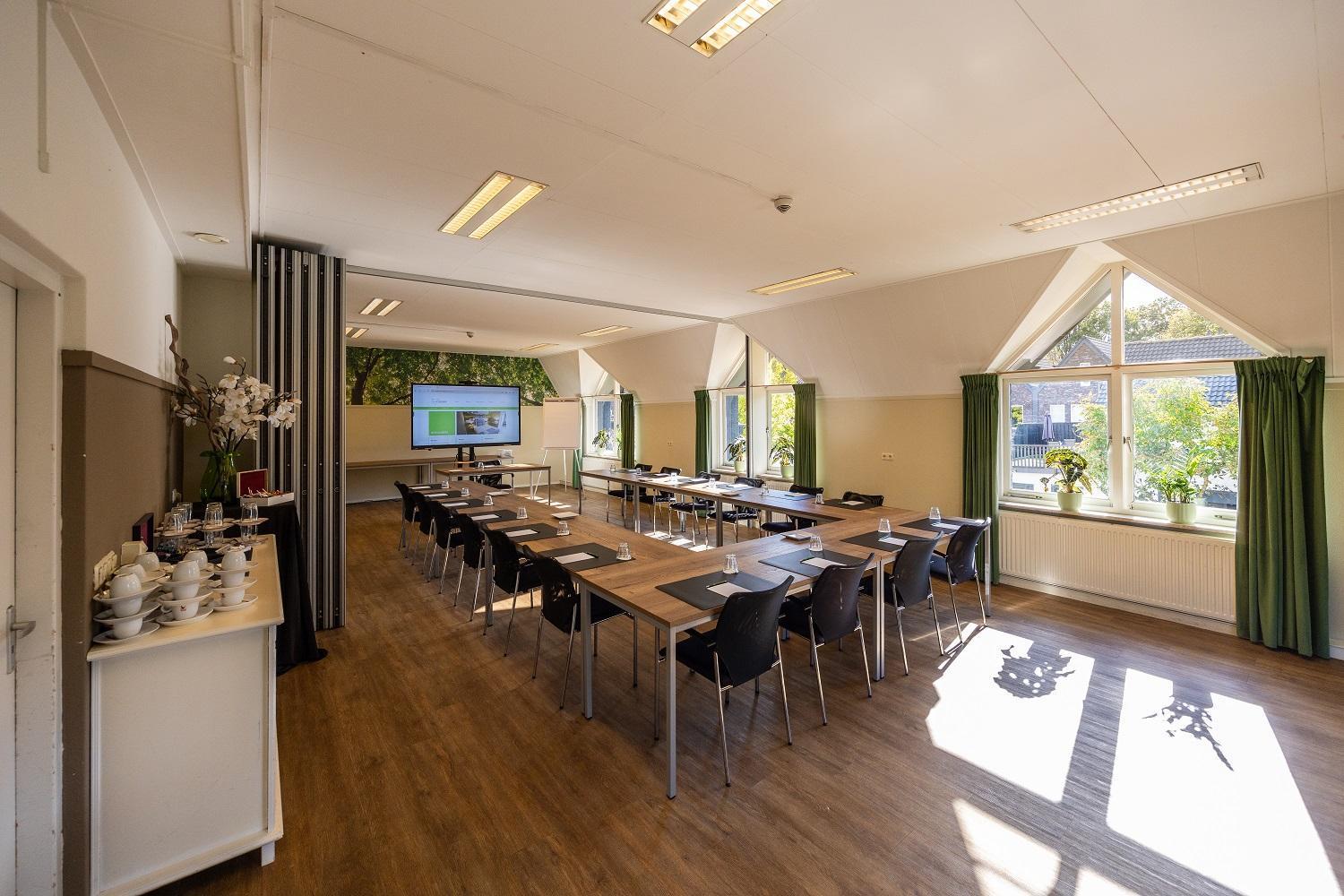 Hotel Restaurant 'De Vossenberg' Vierhouten Exterior photo